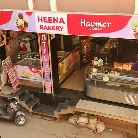Hotel Heena Plaza Ābu Road Eksteriør billede